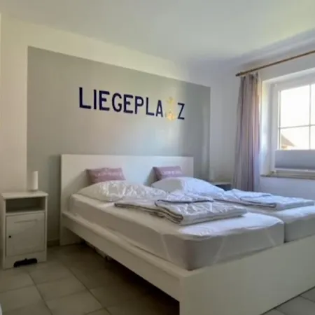 Kamin, Wintergarten & Sonnenterrasse Apartment